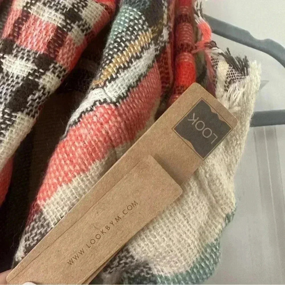 Look By M Women’s Infinity Scarf Wool Blend Plaid Print Casual Preppy‎ Scarf NWT - Picture 6 of 7